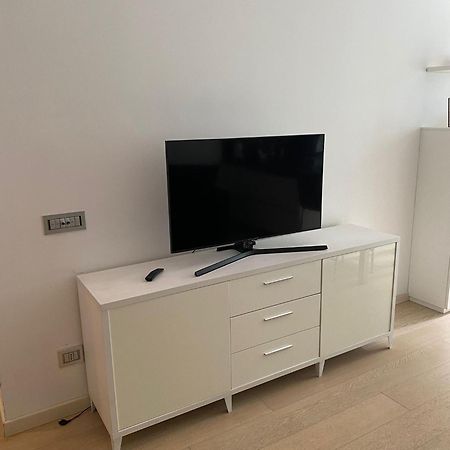 Lovely Apartment In The New Porta Nuova Area Milano Dış mekan fotoğraf